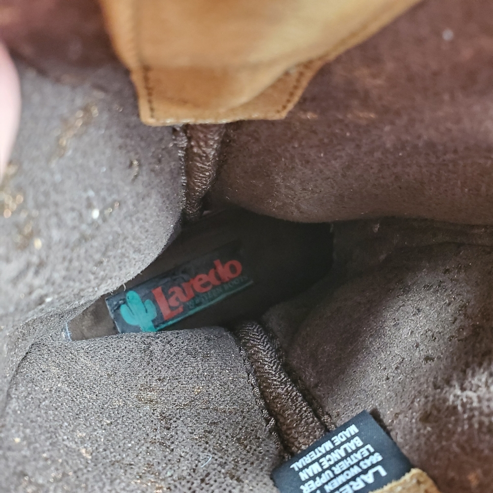 Laredo Brown Embroidered Winter Boots - Picture 12 of 14